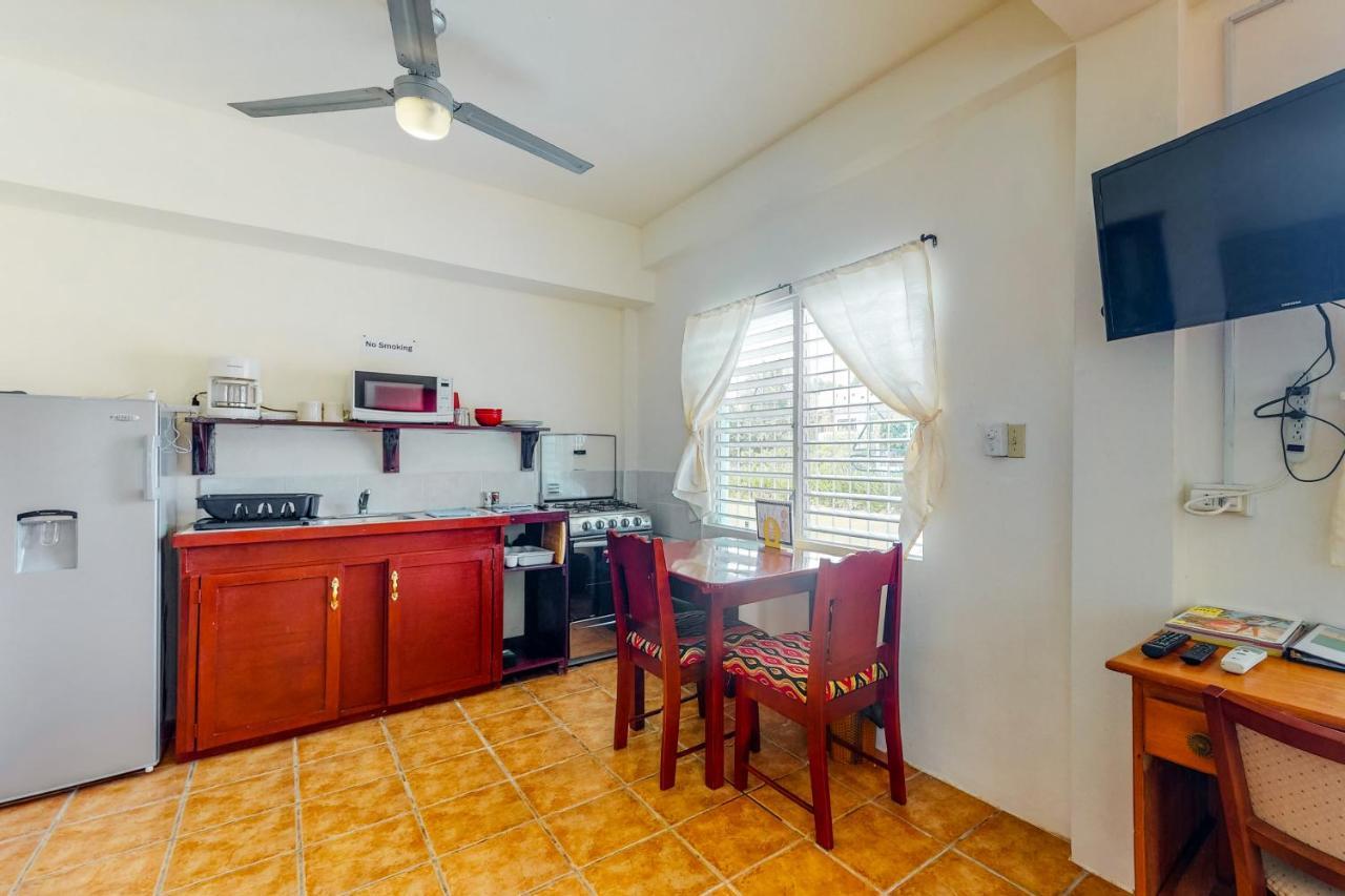 Willow 2 At Island Cabanas Gold Standard Certified Caye Caulker Exterior foto